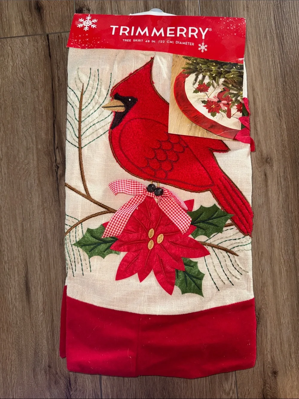 Beautiful Detailed Embroidered Cardinal Holiday Tree Skirt - Christmas Tree